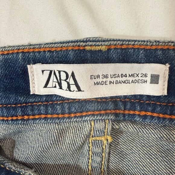 Zara Women Relaxed Mid Waist Mid Rise Jeans Oversized Distressed Blue Size 4 - Picture 8 of 15